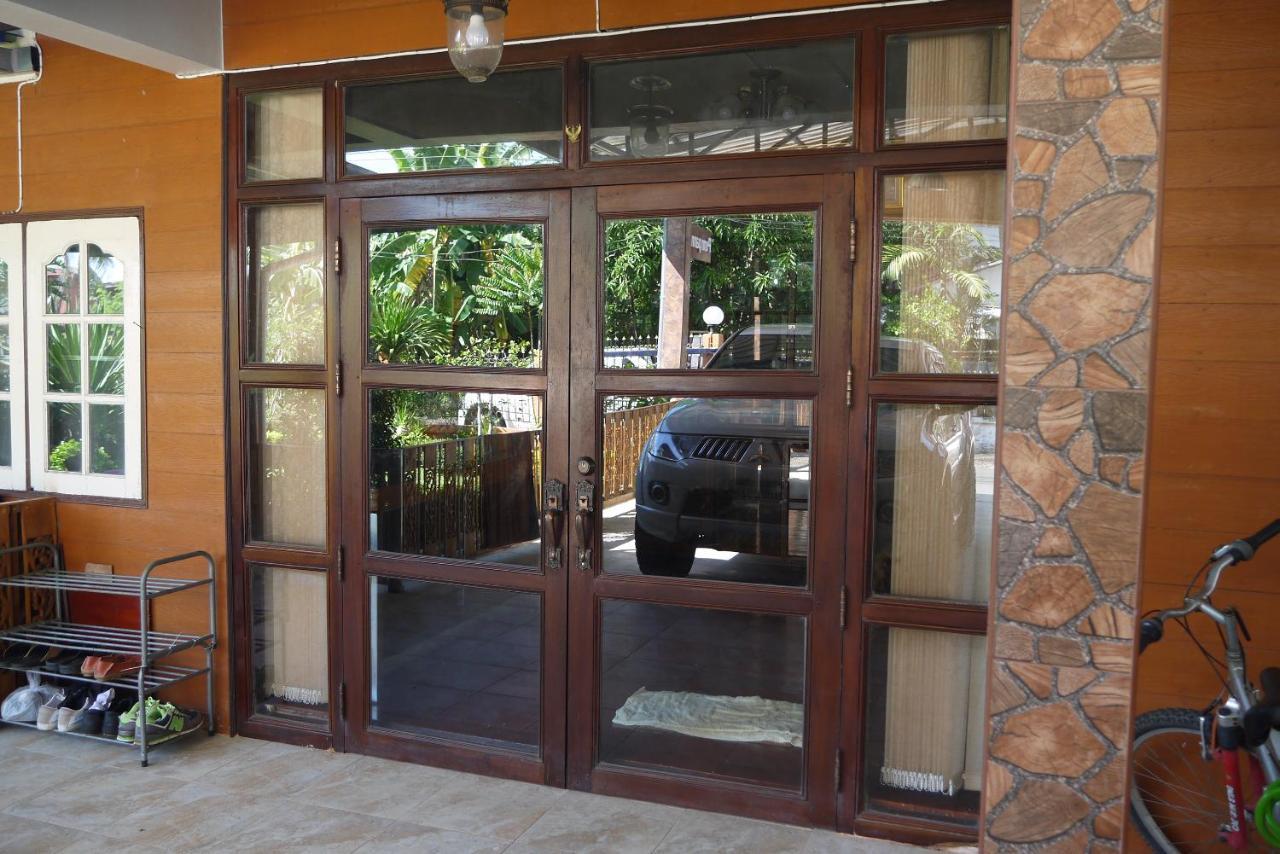 Punnpannsuk Hostel Trat Buitenkant foto