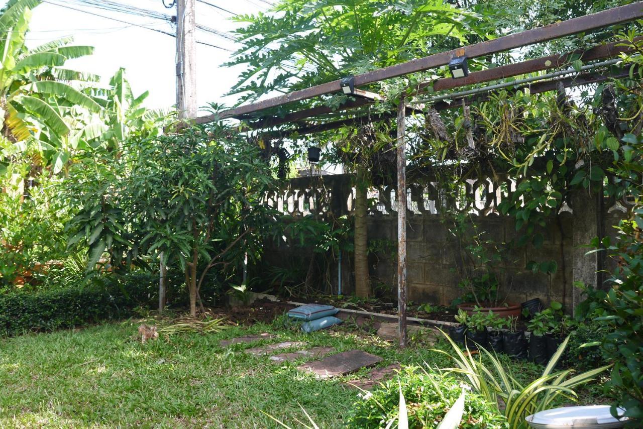 Punnpannsuk Hostel Trat Buitenkant foto