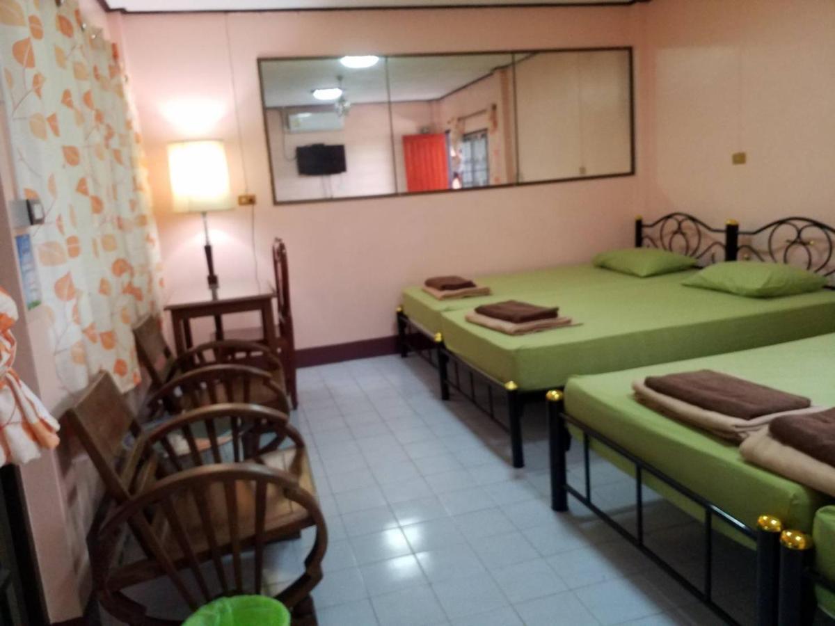 Punnpannsuk Hostel Trat Buitenkant foto